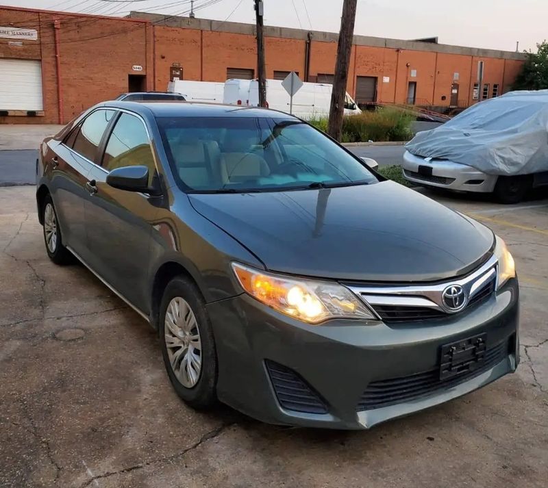 Main image of 2012 Toyota Camry